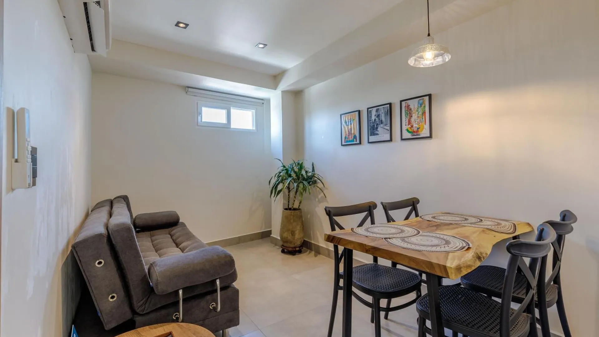 Aparthotel De La Cruz Studio Apartments Cartagena